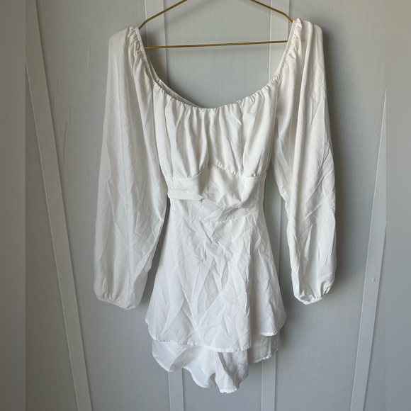 Amazon Dresses & Skirts - Elegant White Long Sleeve Mini Dress Size Small